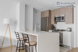 311 W 50th St in New York, NY - Building Photo - Building Photo