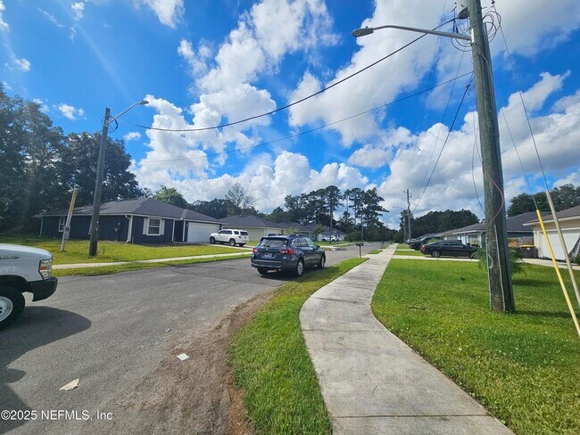 1373 Ottawa Ave. in Jacksonville, FL - Building Photo - Building Photo