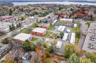 Bellaire Estates in White Bear Lake, MN - Building Photo - Building Photo