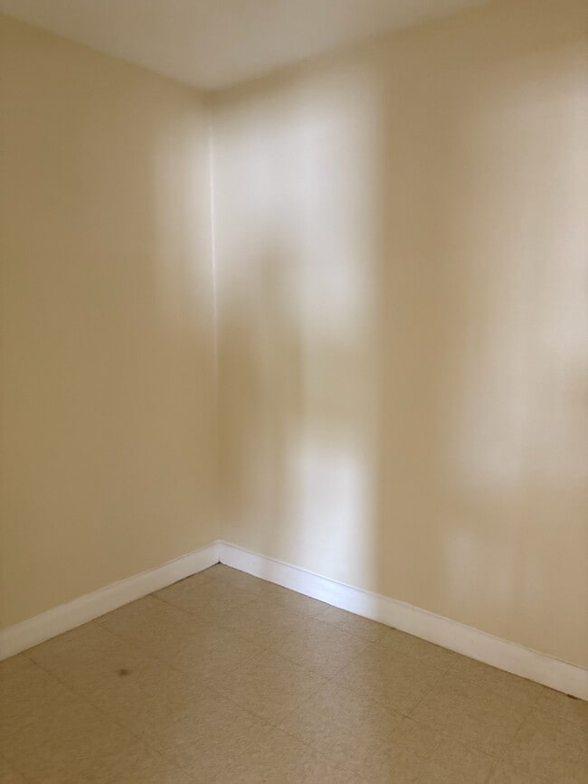 35 Fairmount Pl in Leominster, MA - Building Photo - Building Photo