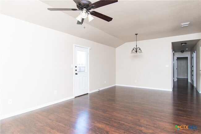 1102 Grace Point Dr in Killeen, TX - Building Photo - Building Photo