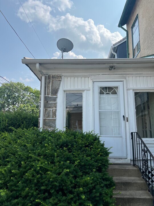 208 Ashby Rd, Unit B Photo