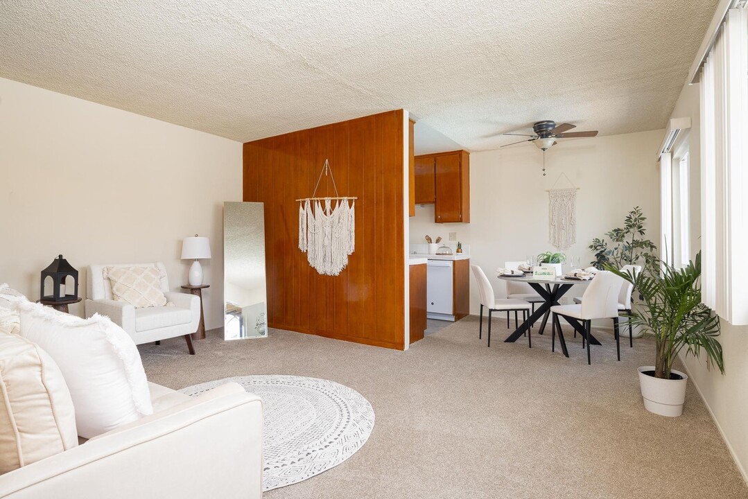 4770 Conrad Ave in San Diego, CA - Building Photo