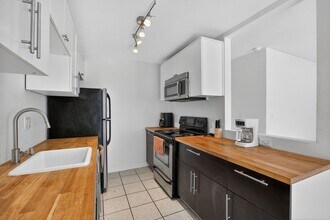 285 Moss St in Chula Vista, CA - Building Photo - Building Photo