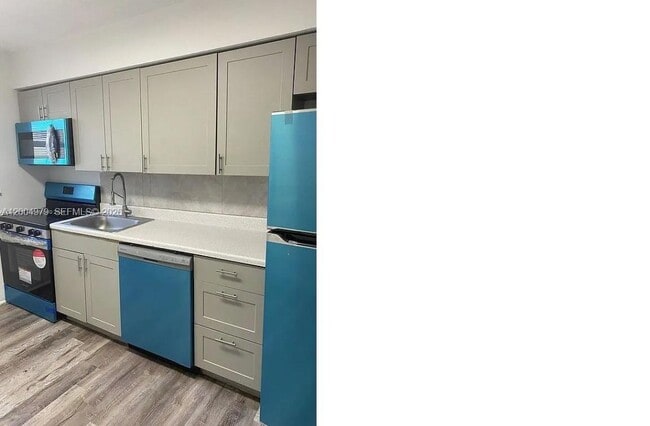 1051 NW 27th Ave in Fort Lauderdale, FL - Building Photo - Building Photo