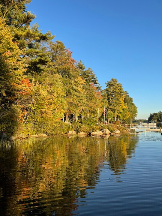 37 Knowles Dr in Barrington, NH - Foto de edificio