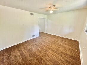 2235 Charjean Rd in Memphis, TN - Building Photo - Building Photo