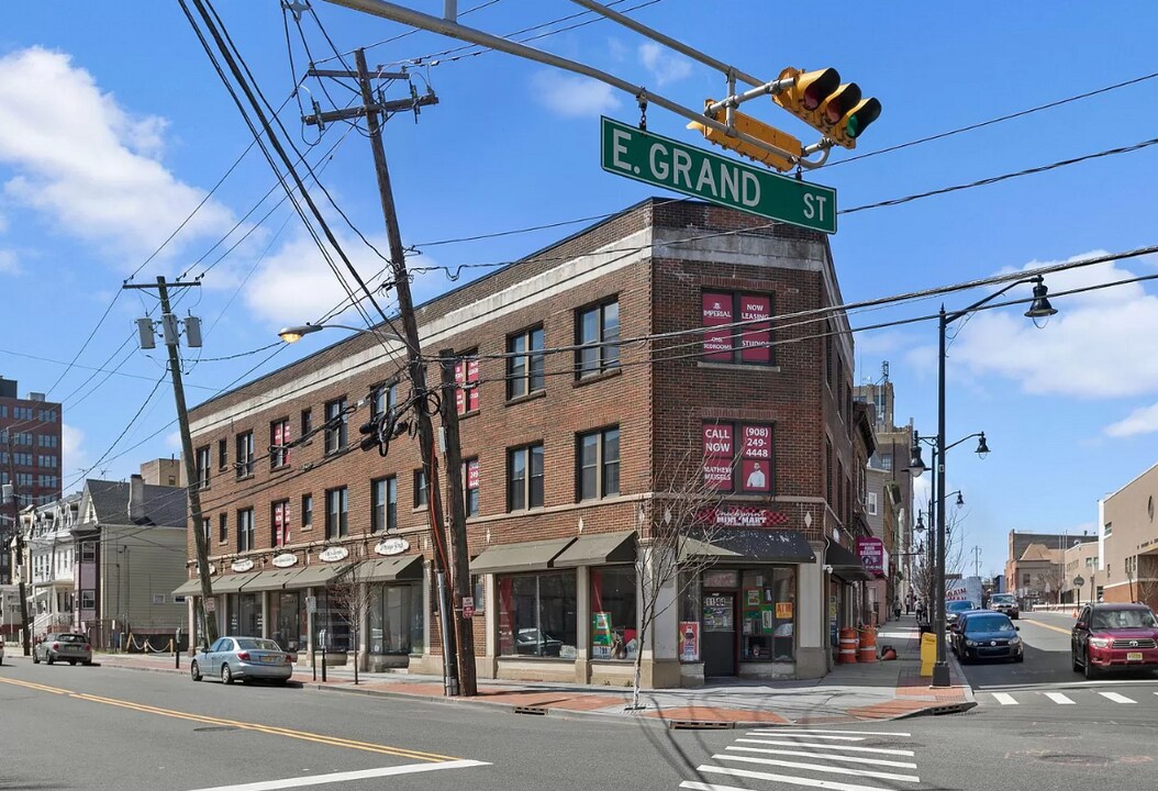 1144 E Grand St in Elizabeth, NJ - Building Photo