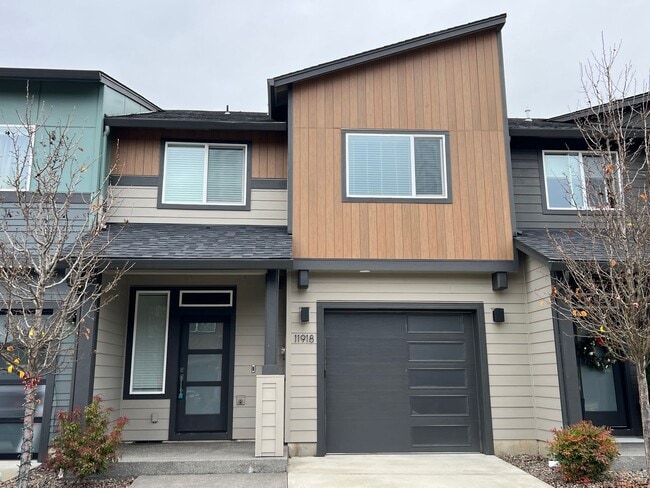 property at 11918 NE 108th St