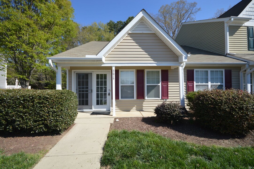 3615 Bison Hill Lane in Raleigh, NC - Building Photo