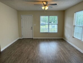 1048 Cherry Meadow Ln in Rock Hill, SC - Foto de edificio - Building Photo