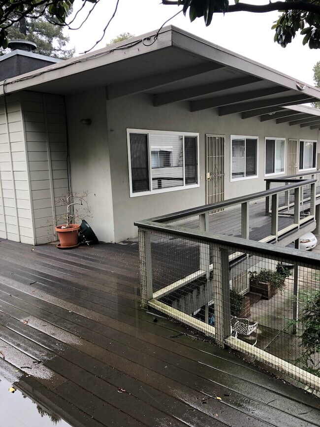 1829 2nd St Apartments and Nearby San Rafael Apartments For Rent San Rafael, CA