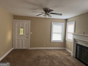 194 Burbank Dr SW in Atlanta, GA - Building Photo - Building Photo