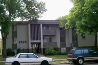 2525 S Blaisdell Ave in Minneapolis, MN - Foto de edificio - Building Photo