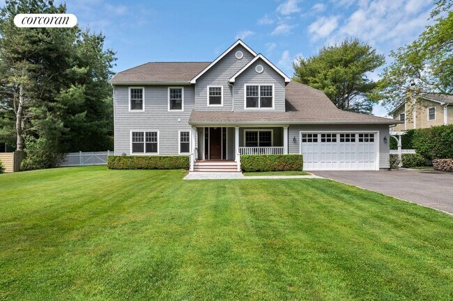 15 Cedar Ct in East Hampton, NY - Building Photo - Building Photo