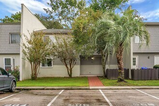 906 Ventura Pl in Mount Pleasant, SC - Building Photo - Building Photo