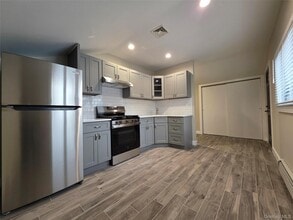 2984 Trinity St in Oceanside, NY - Building Photo - Building Photo