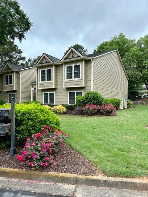 property at 28 Middleton Ct