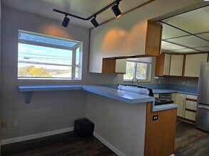 6802 Willamette Ave in Kennewick, WA - Building Photo - Building Photo