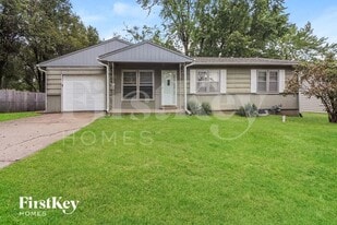 400 NE Frst Ave in Lee's Summit, MO - Building Photo