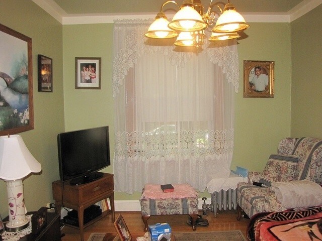 5254 W Wolfram Street in Chicago, IL - Building Photo - Building Photo