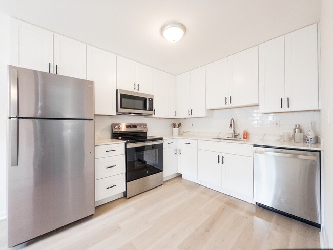 College Arms Apartments