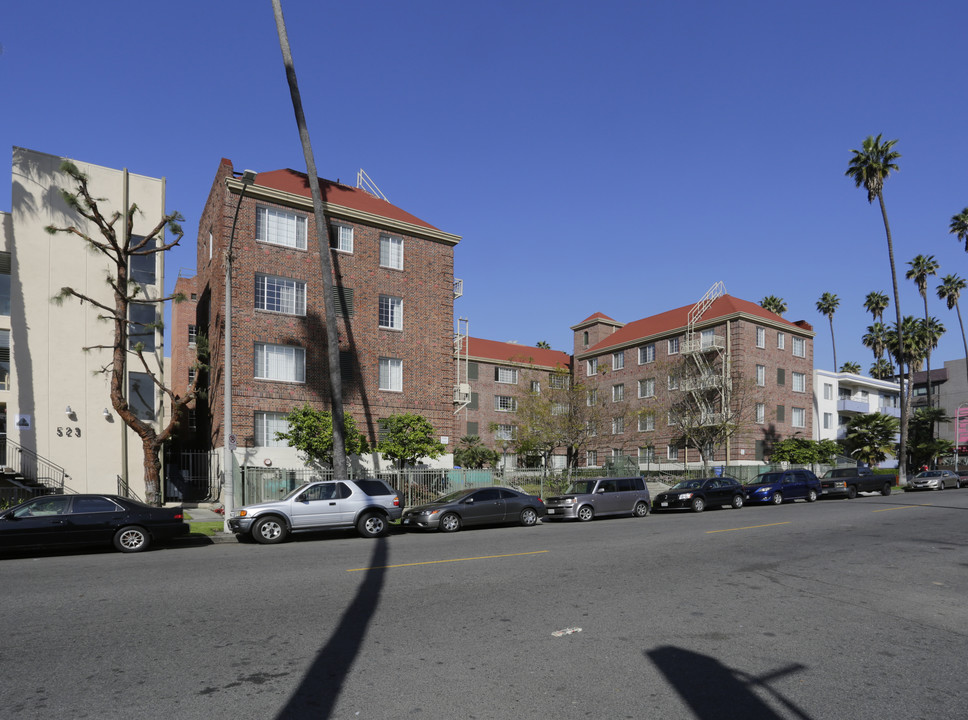 Las Mariposas in Los Angeles, CA - Building Photo