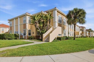 1015 Villagio Cir in Sarasota, FL - Building Photo
