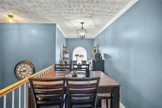 340 Lazy Willow Ln in Lawrenceville, GA - Foto de edificio - Building Photo