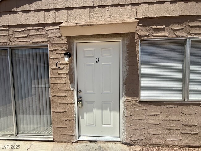 5208 Greene Ln in Las Vegas, NV - Building Photo - Building Photo