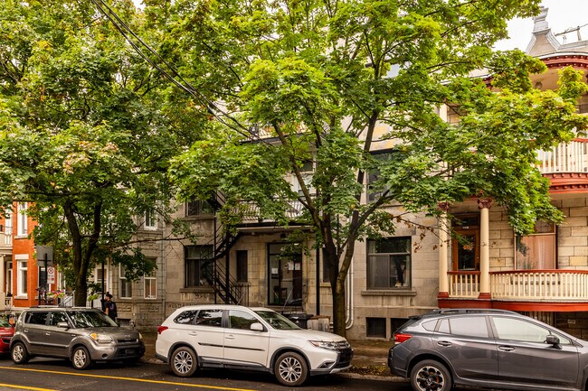 4900 Clark Rue in Montréal, QC - Building Photo - Primary Photo