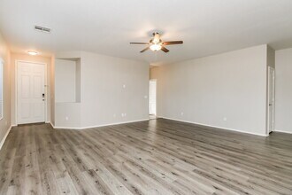 119 Mountain View Rd in San Tan Valley, AZ - Building Photo - Building Photo