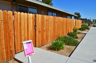 Desert Luna Apartments in Hesperia, CA - Building Photo - Building Photo