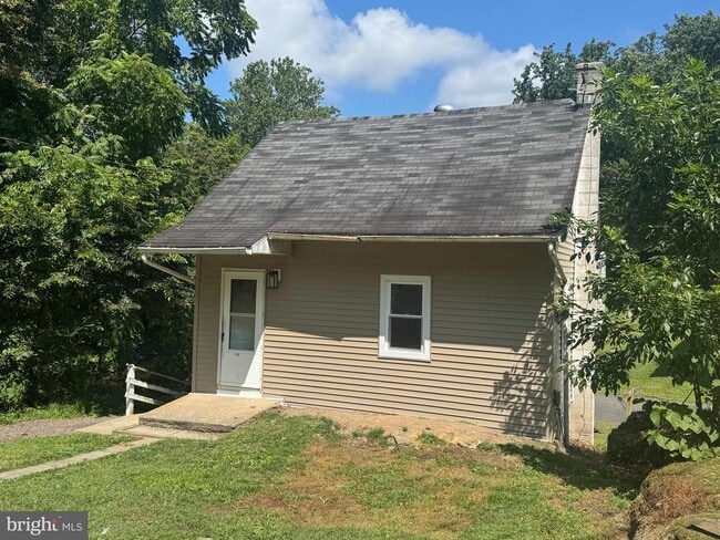3145 Zepp Rd in Green Lane, PA - Building Photo - Building Photo