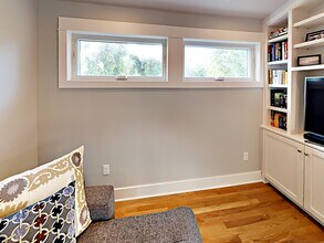2206 Iva Ln in Austin, TX - Building Photo - Building Photo