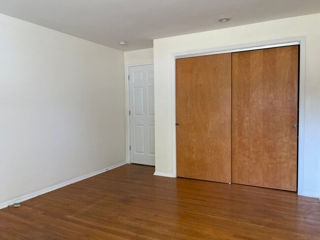 21 Marian Ln in Springfield, IL - Building Photo - Building Photo