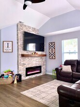 907 Alfred Dr in Pasadena, MD - Building Photo - Building Photo