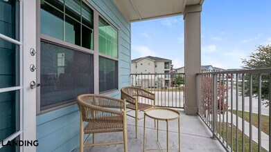 2115 Windsor Blvd, Unit 2206 in Lockhart, TX - Foto de edificio - Building Photo