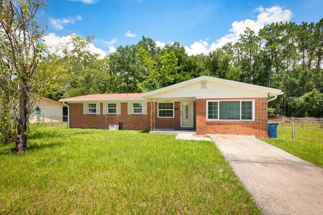 11057 Bluehill Dr