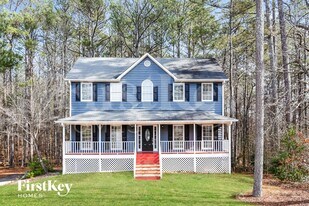 7285 Wyngate Dr in Cumming, GA - Building Photo