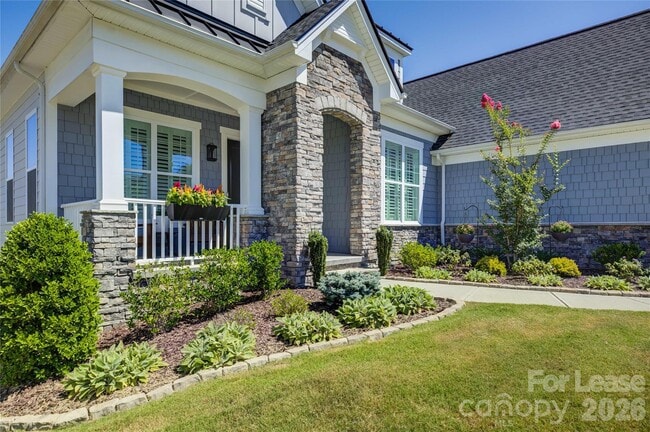 82132 Standing Oak Dr in Charlotte, NC - Building Photo - Building Photo