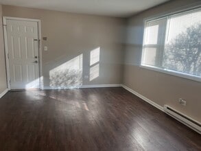 4225 Forest Ave, Unit W1S in Downers Grove, IL - Building Photo - Building Photo