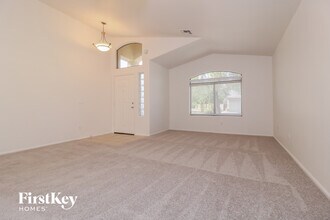 16687 W Culver St in Goodyear, AZ - Foto de edificio - Building Photo