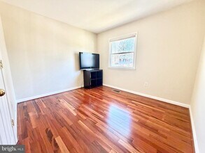 13612 Lindendale Rd in Woodbridge, VA - Building Photo - Building Photo