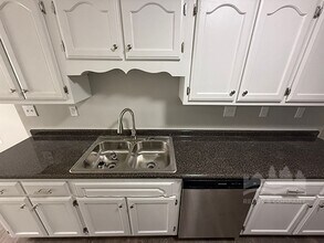 5064 Bowdoin Dr in Memphis, TN - Building Photo - Building Photo