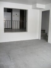 Park Avenue Apartments in West Mifflin, PA - Building Photo - Building Photo