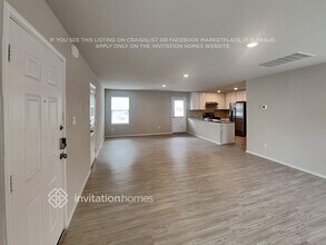 10518 Varmus Dr in Converse, TX - Building Photo - Building Photo
