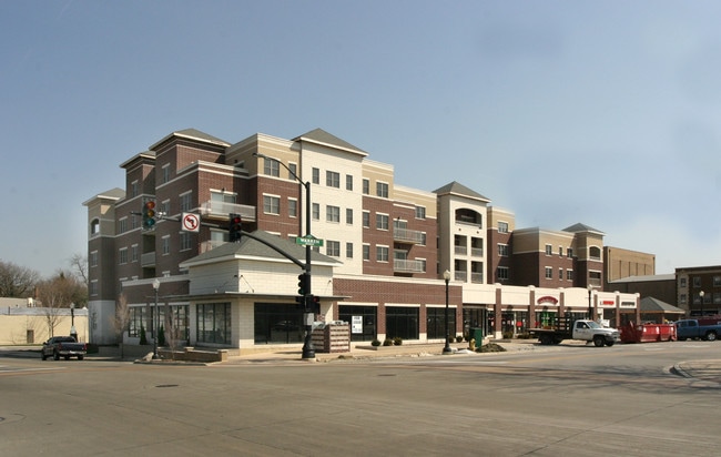 Station Crossing in Downers Grove, IL - Building Photo - Other