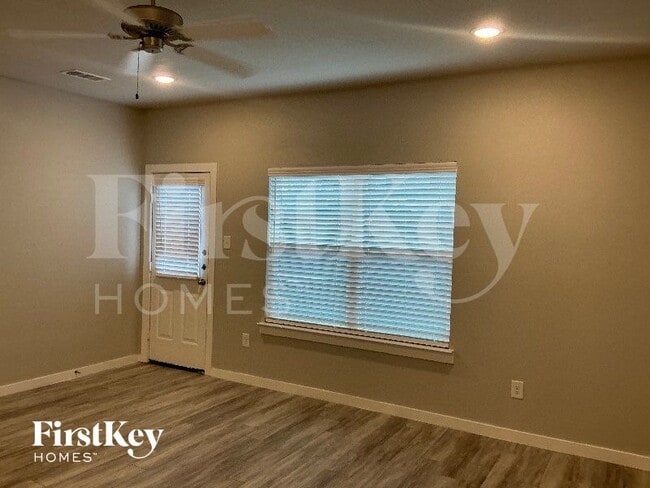 328 Niki Dr in Lewisville, TX - Building Photo - Building Photo