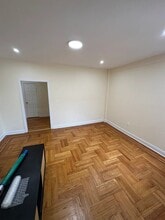 541 Bronx River Rd in Yonkers, NY - Building Photo - Building Photo